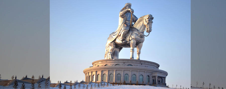 Dog sledding and Chinggis khaan statue